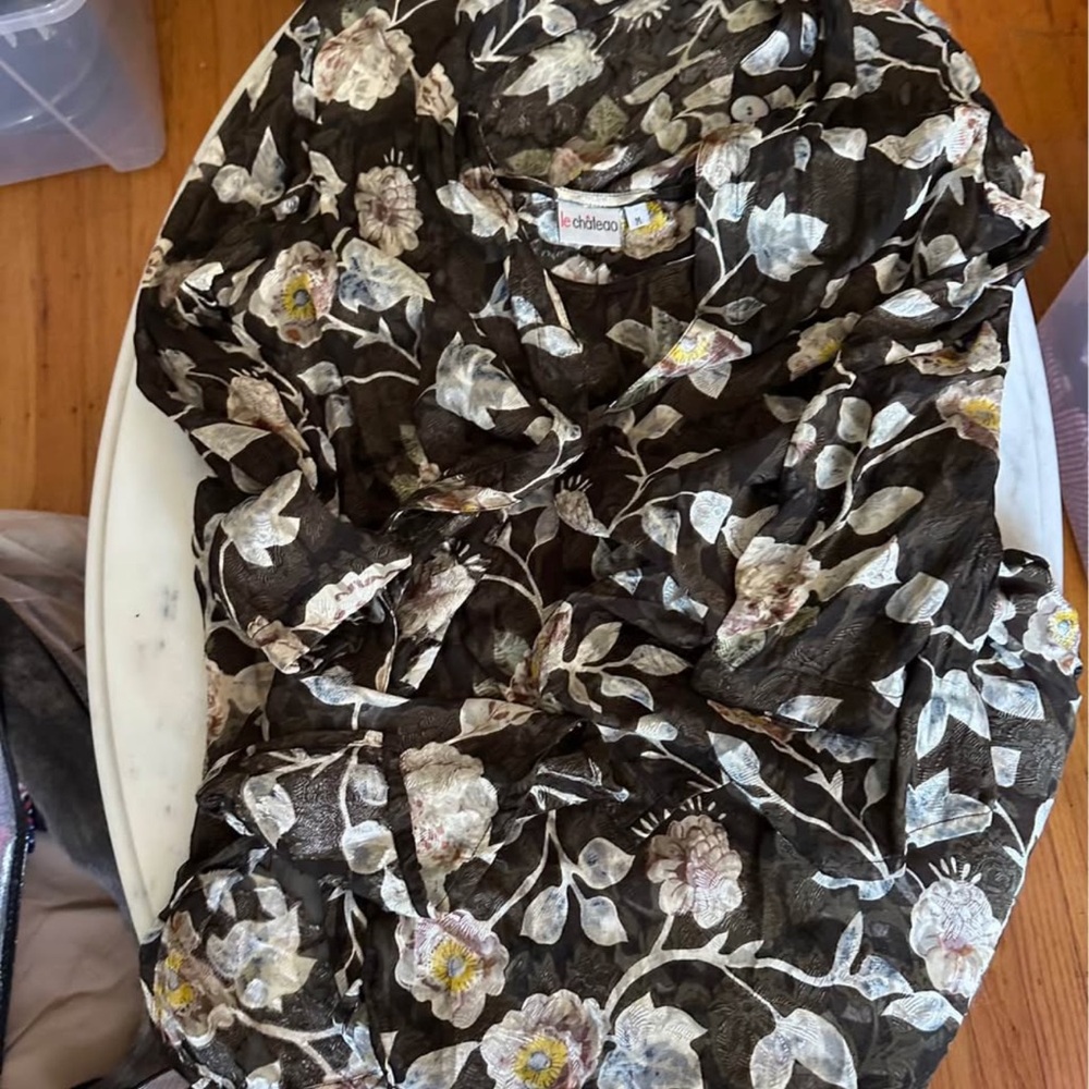 Le Chateau Brown Floral Silk Tank Top and Shirt Set